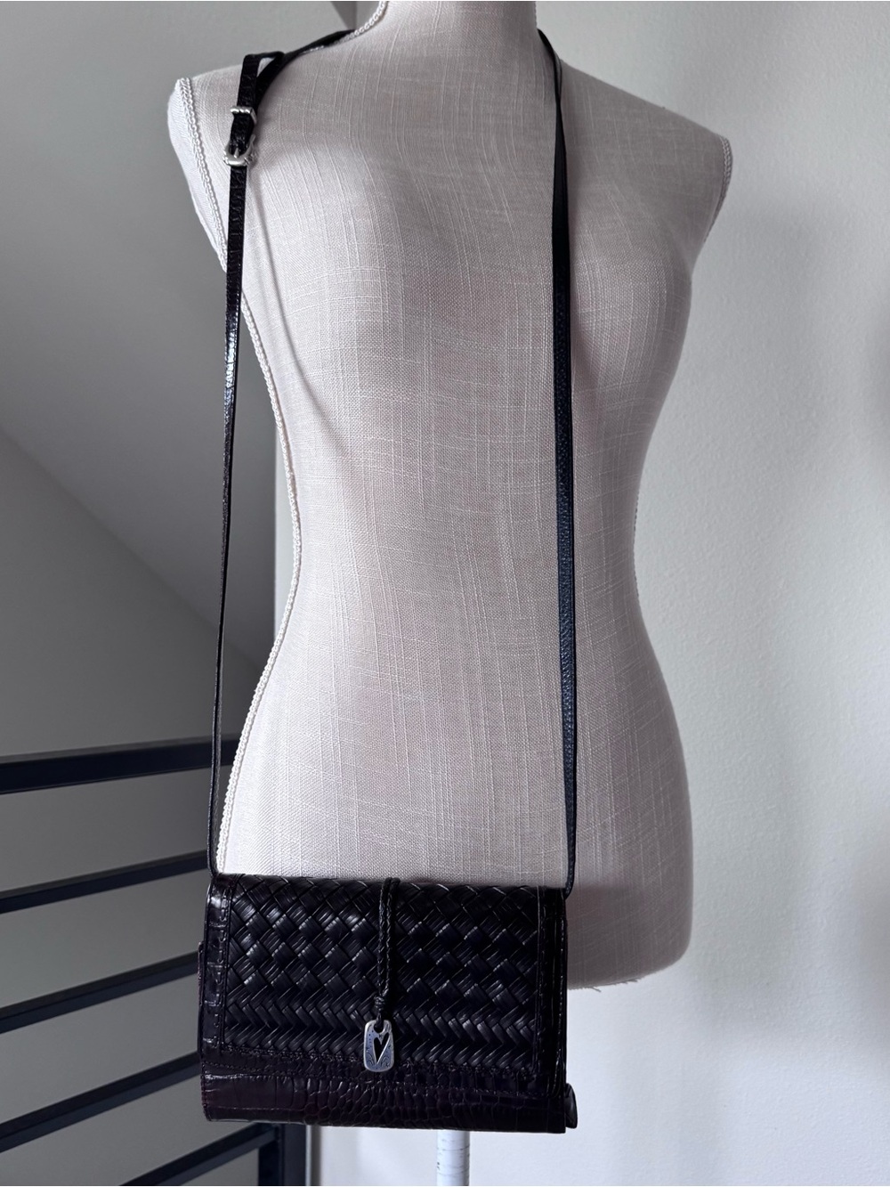 BRIGHTON WOVEN LEATHER CONVERTIBLE FLAP ORGANIZER PURSE CROSSBODY BAG WALLET